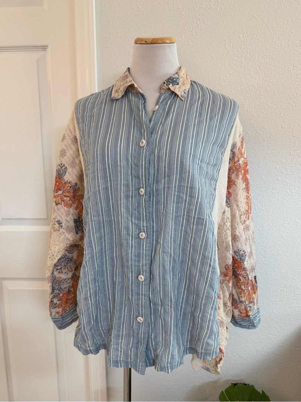 Free People Patchwork Oversized Button Down Shirt XS - Picture 2 of 9